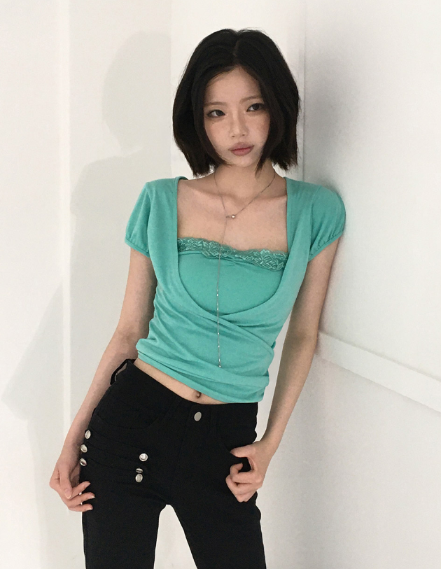 春夏預訂｜蕾絲裹身V領泡泡袖短袖T恤