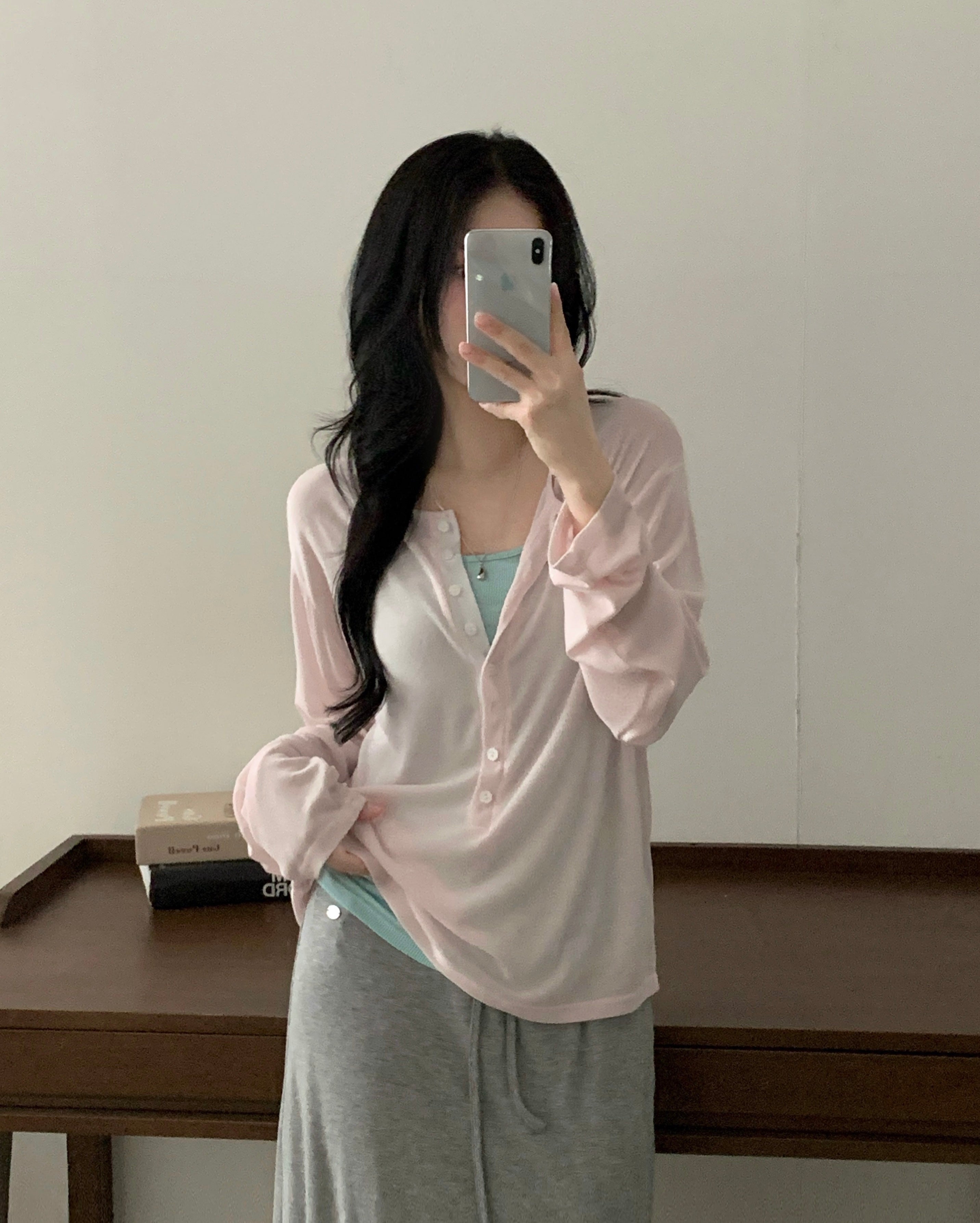 早秋預訂｜鈕扣亨利領長袖TEE