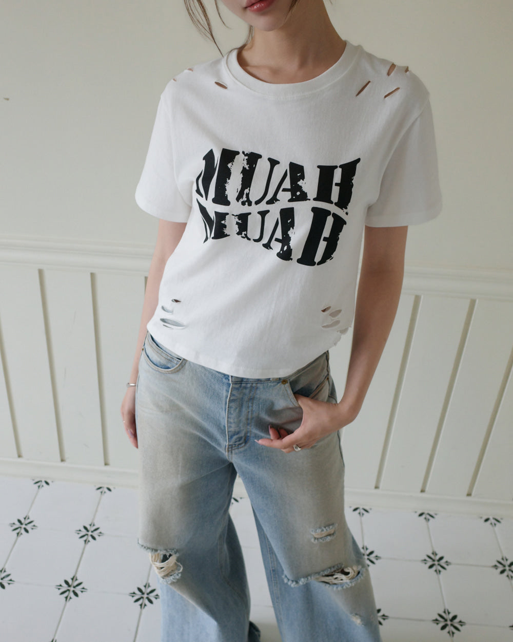 MUAHMUAH預訂｜CRACK LOGO CROP HALF SLEEVE