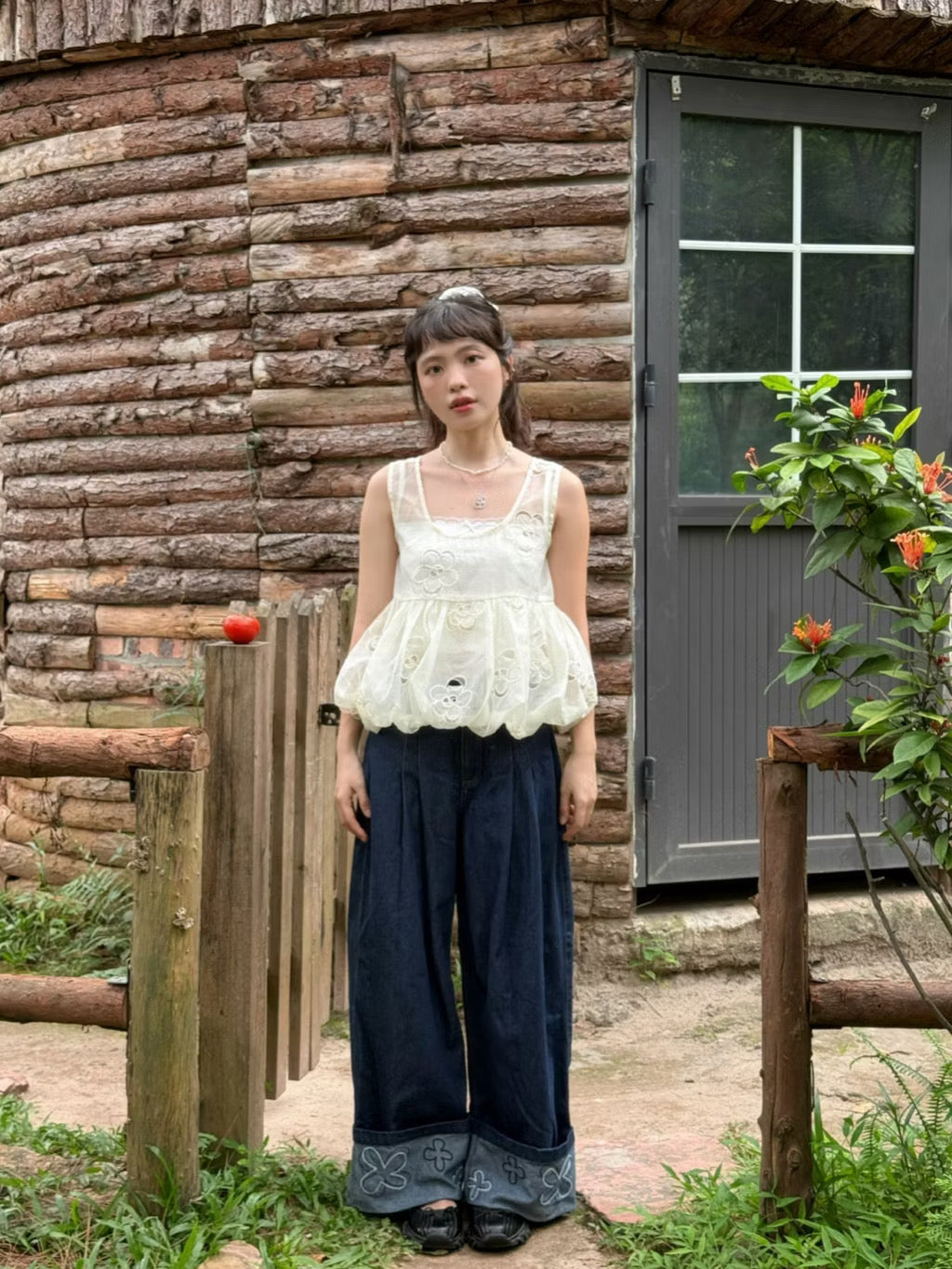 越南🇻🇳Dora the label預訂｜Clover Jeans with Floral Embroidery