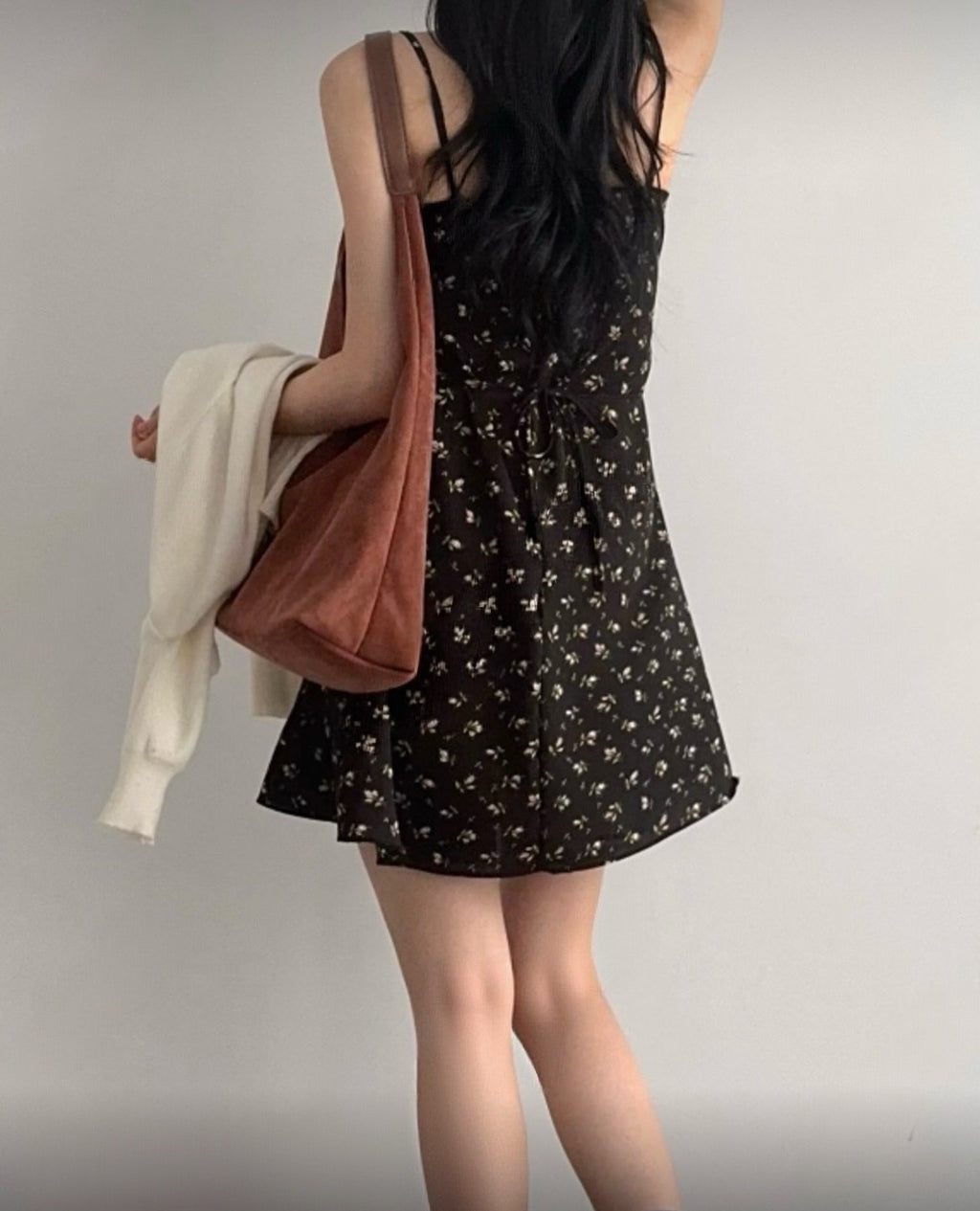 春夏預訂｜碎花吊帶連身裙