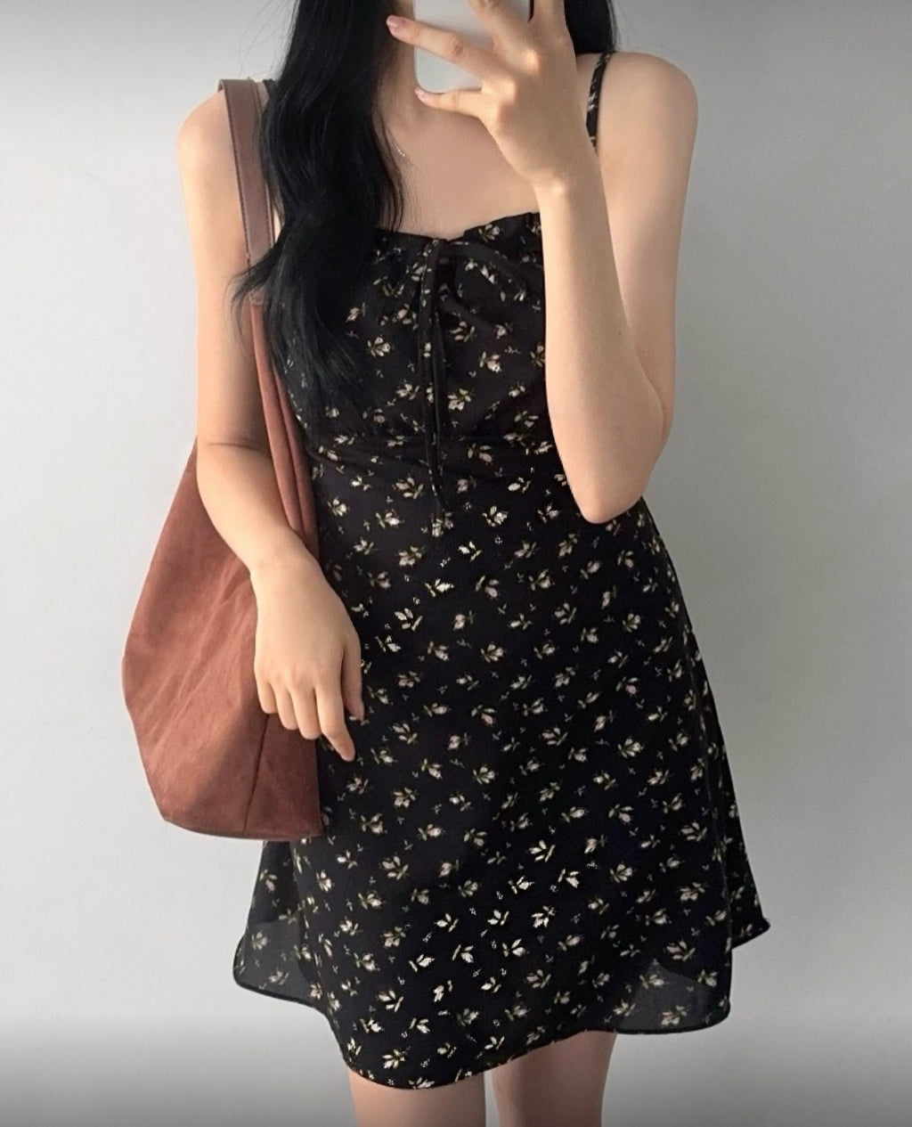 春夏預訂｜碎花吊帶連身裙