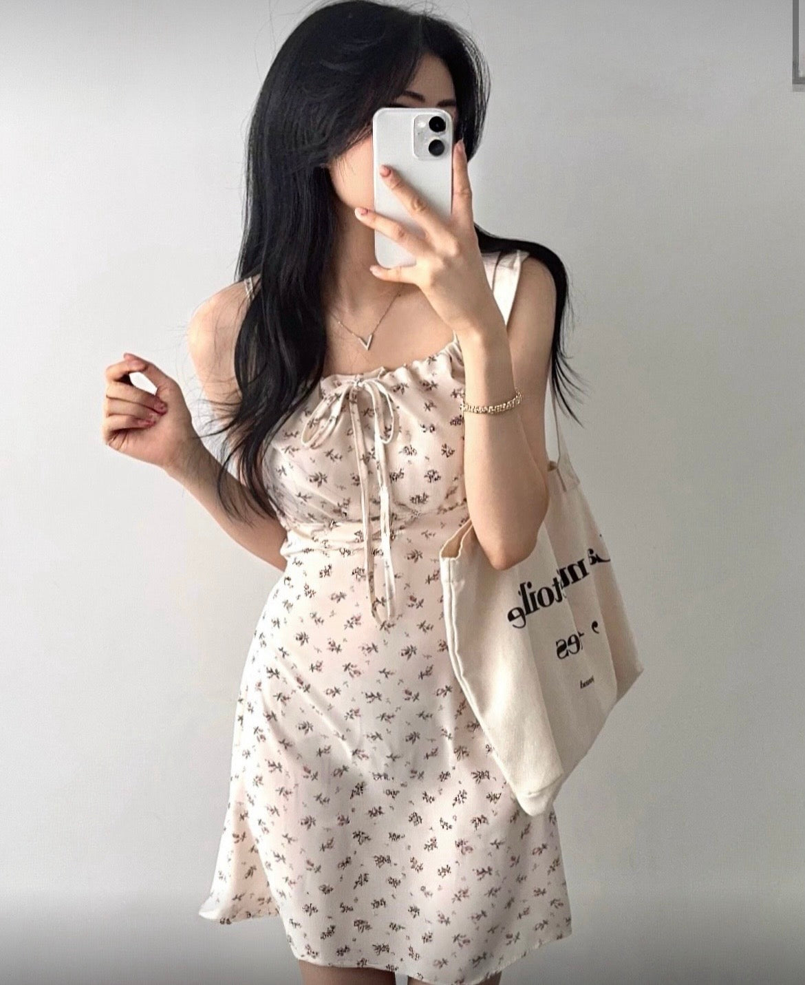 春夏預訂｜碎花吊帶連身裙