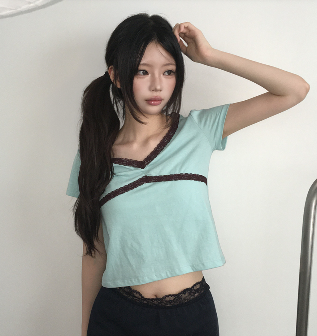 春夏預訂｜蕾絲V領T恤