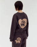 AMBLER 預訂｜Warm Heart Cat 心型貓咪貼布刺繡衛衣 (AMM1412)