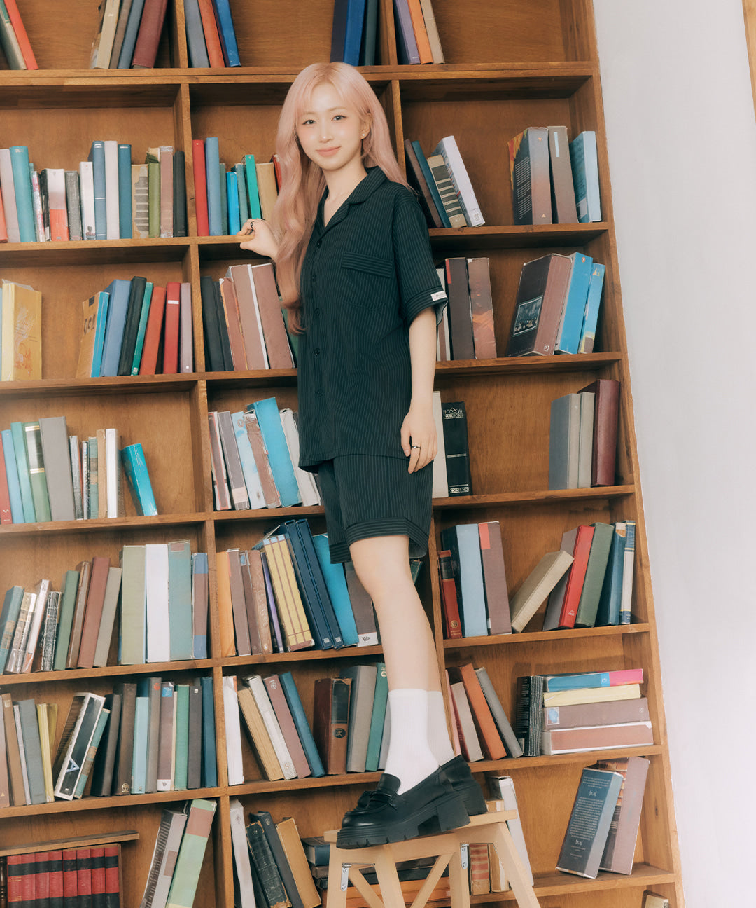 DOSSY預訂｜NMIXX HAEWON PICK MODERN SHORT PAJAMA SET